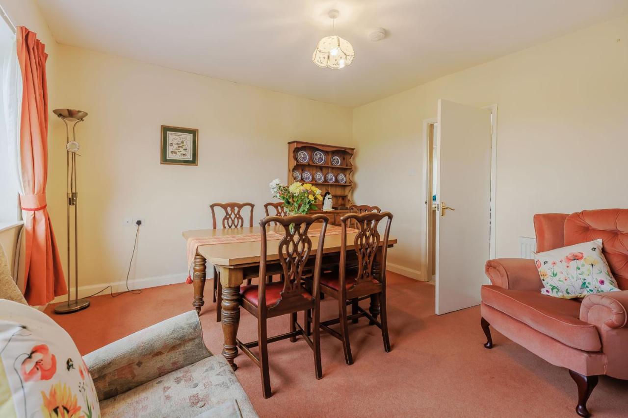 Meadow Lea Villa Leominster Exterior photo