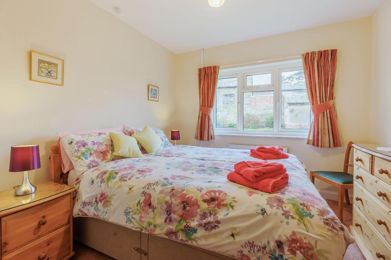 Meadow Lea Villa Leominster Exterior photo